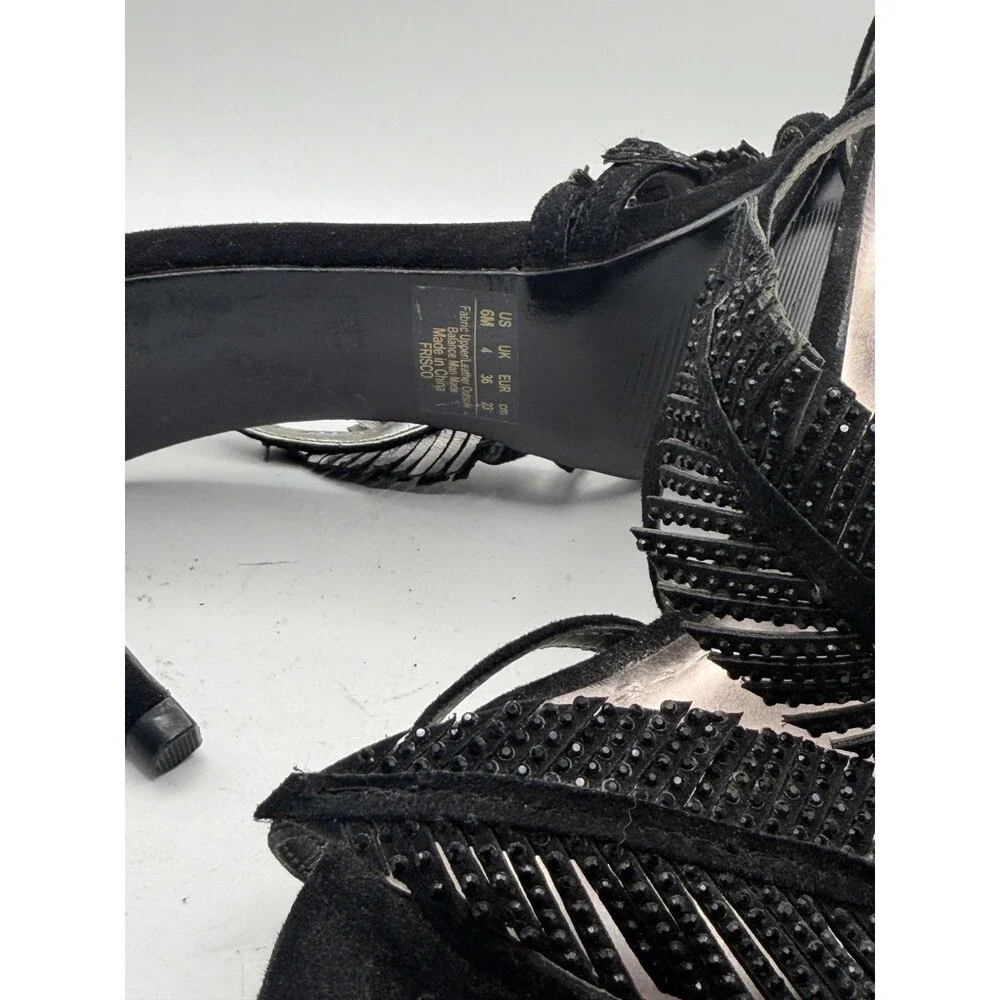 🖤👠 Carlos Santana Women's Black Leather Heels with Feather Accents | Size 6 ✨